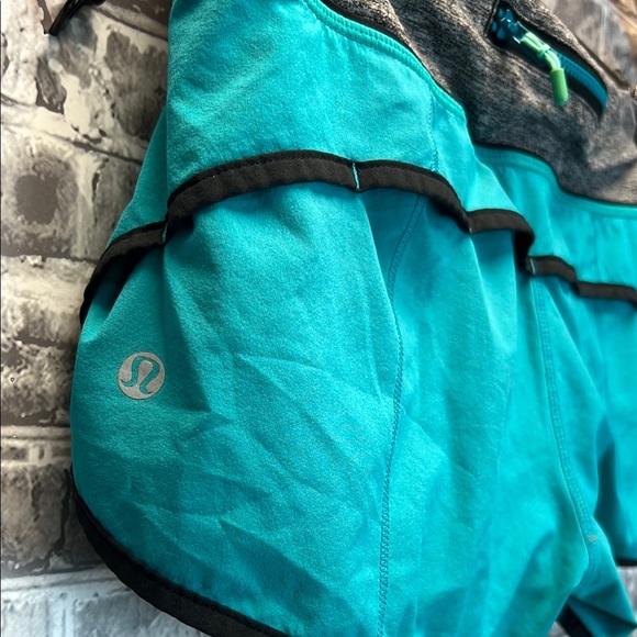 lululemon‎ athletica Women's Shorts - Picture 3 of 8